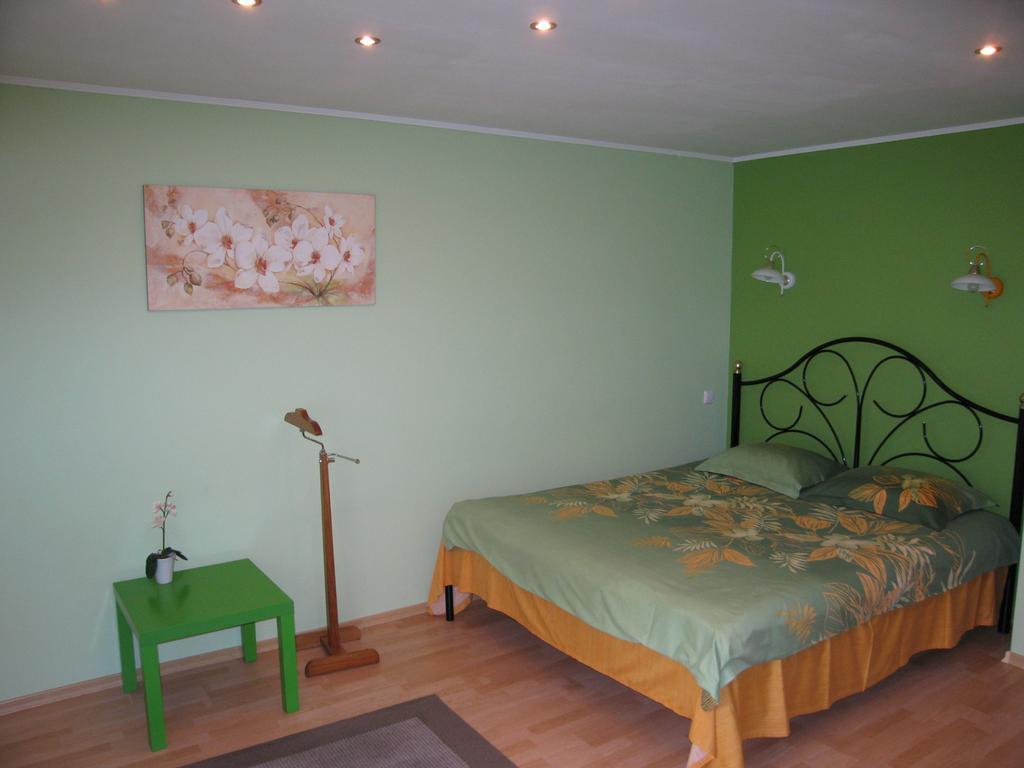 Hotel Service Predslava On Antonovicha Street Kiev Phòng bức ảnh