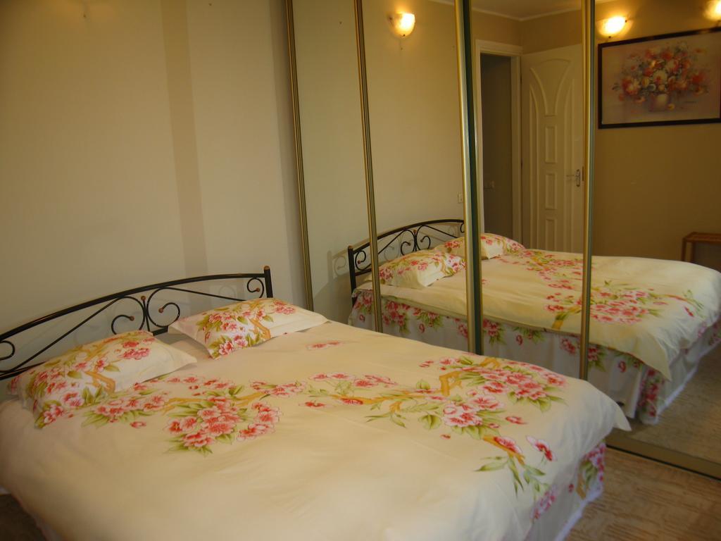 Hotel Service Predslava On Antonovicha Street Kiev Phòng bức ảnh