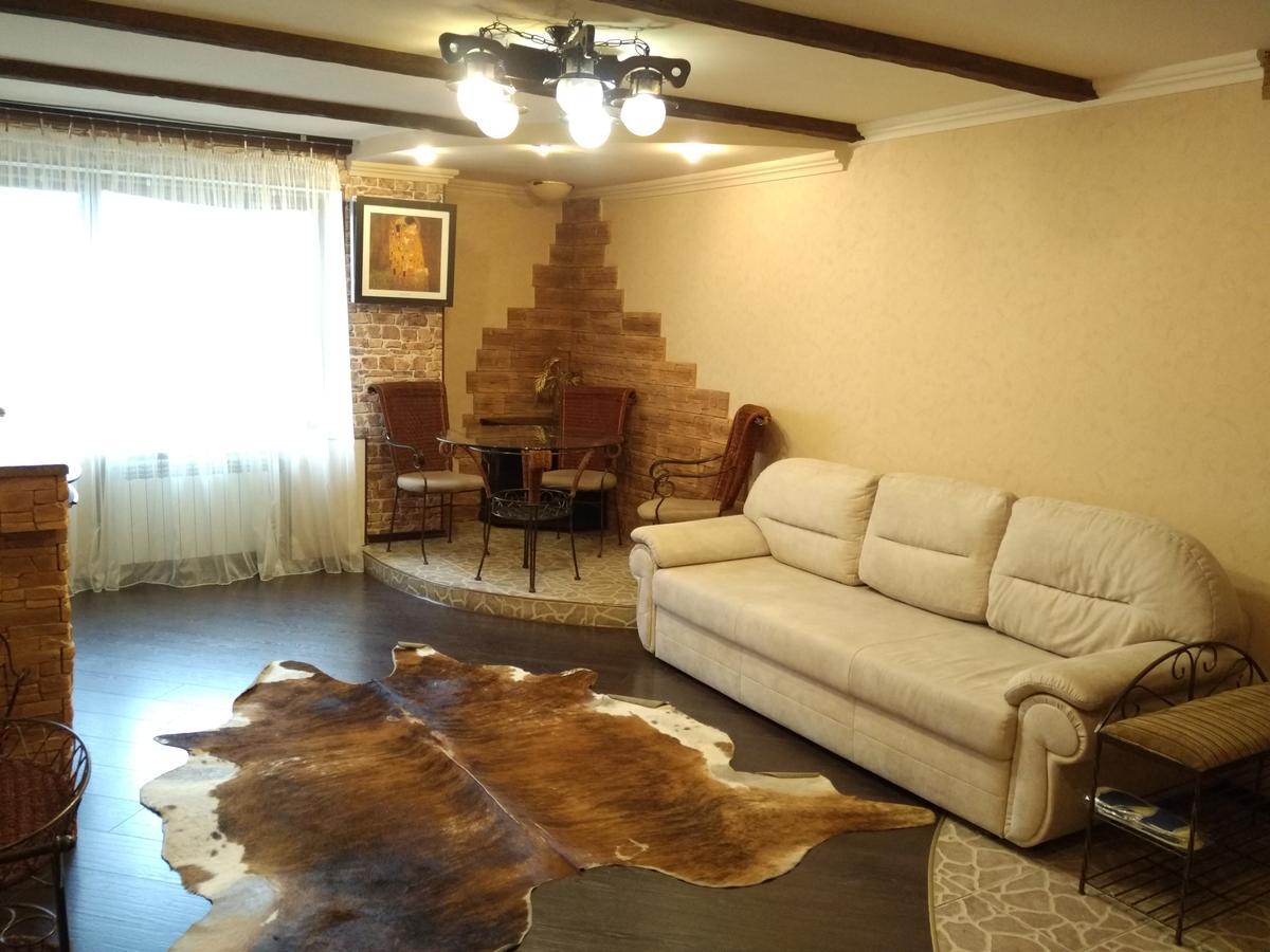 Hotel Service Predslava On Antonovicha Street Kiev Ngoại thất bức ảnh